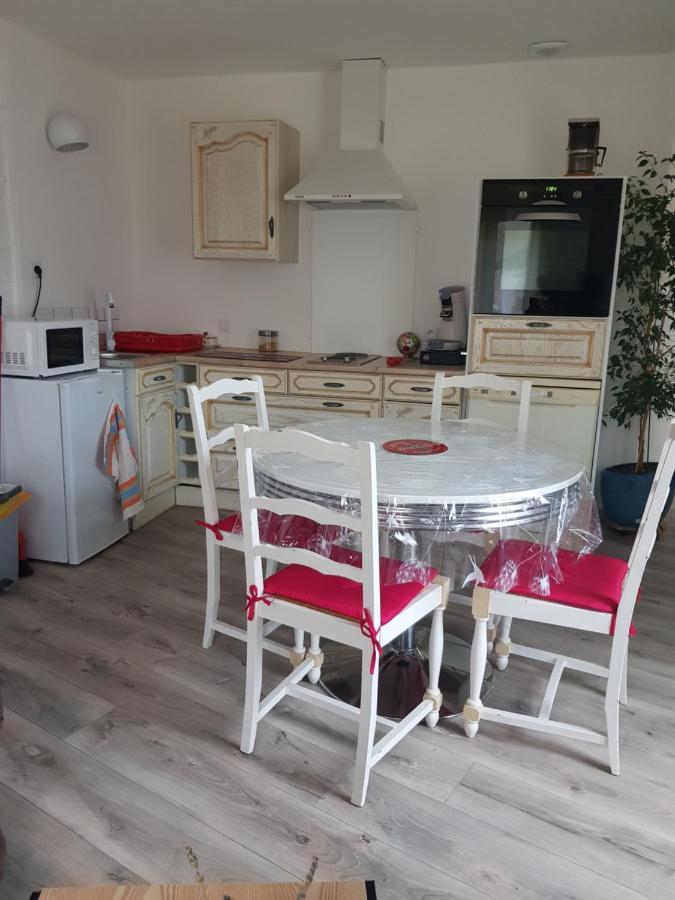 Villa Maison ,1 Chambre, Une Petite Piece , Un Salon, 5 Couchages à Cheviré-le-Rouge Extérieur photo